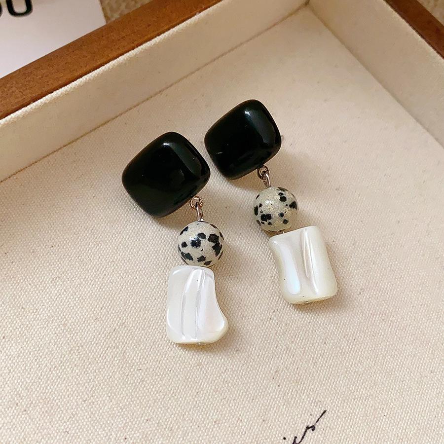 Silver Needle Resin Flower Tassel Earrings: Vintage, Versatile, Light Luxury Fashion Jewelry for Women