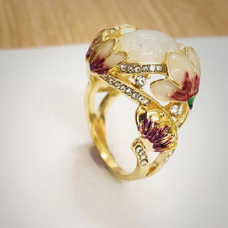 Anillo Floral Delicado de Moda Color Dorado Lavanda Fucsia Loto Esmalte Corte Oval Piedra de Fuego Anillos de Compromiso Nupciales Para Mujeres