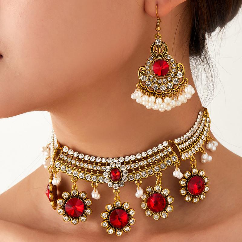 Conjunto de Colar e Brincos de Flor com Strass Estilo Étnico Retro para Mulheres
