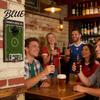Man Cave Flaschenöffner Fußballfeld Bier Wandmontiert Kapselheber Holzfußball Stabil für Schild Bar Küche Spielzimmer Einzigartiges Geschenk Liebhaber Sport