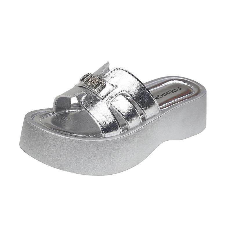 Thick-bottomed One-word Slippers for Women's Summer Wear 2025 Spring and Summer New Fashion Lazy Beach Mop Fashion Sandals