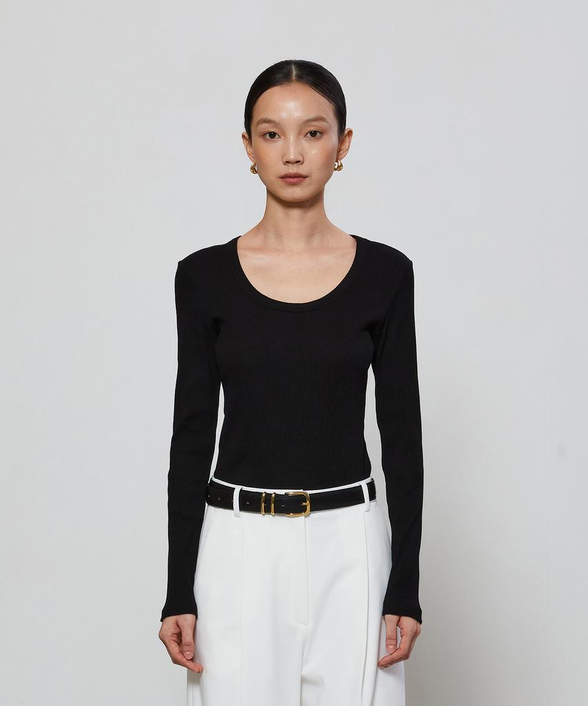 NOTIA Pointed U Neck Line T-Shirt - Black