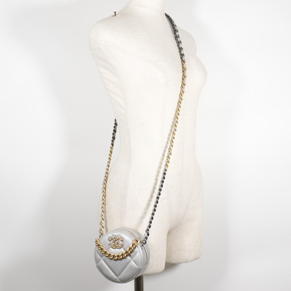 CHANEL chanel 19 Shoulder Bag AP0945 Chain clutch Silver Calfskin Women Used