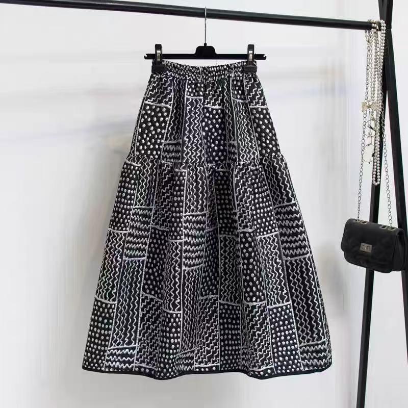 

Корейская жаккардовая юбка-миди А-силуэта с оборками для женщин - Ретро-модель, стройнящая, с широким подолом One Size чёрный
