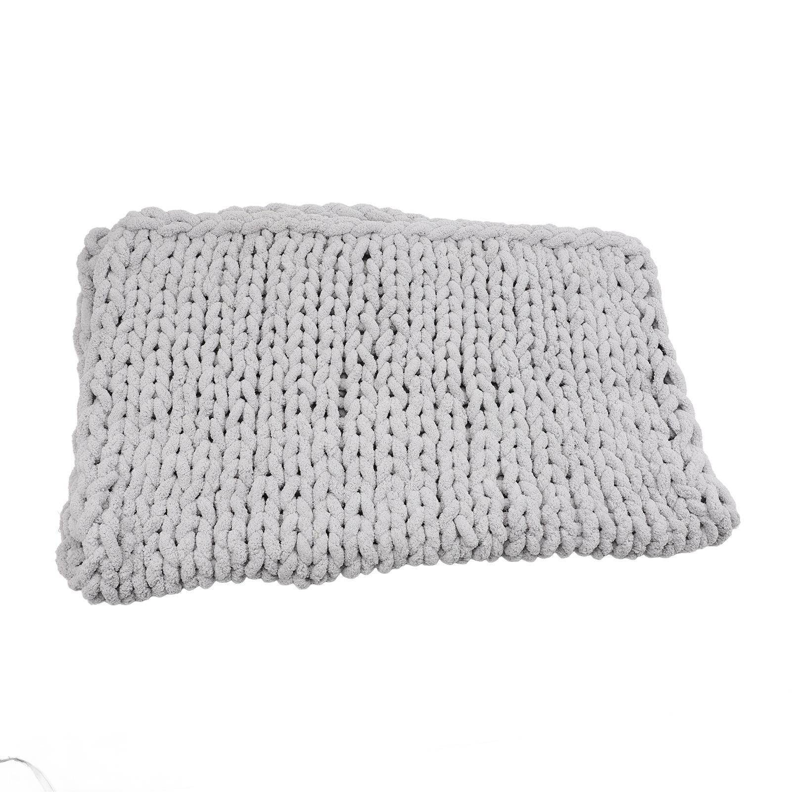 

Плед для дивана мягкий, приятный к коже, дышащий, стираемый, толстый, вязаный крючком узором «косы» для спальни 100x130cm / 39.4x51.2in светло-серый