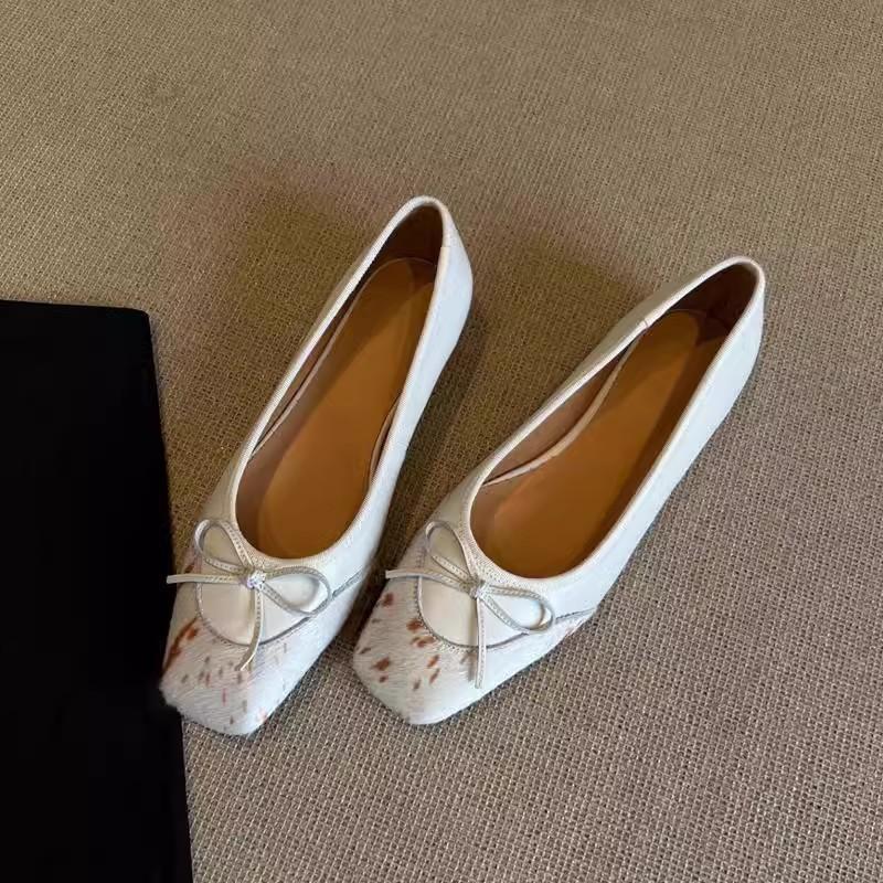 

Sheepskin version French gentle shallow mouth bow flat-bottomed small single shoes for women with square head horsehair ballet shoes for women 39