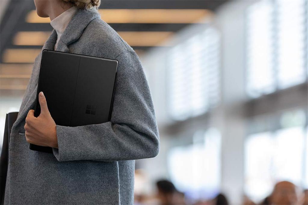 Microsoft Surface Pro 6 Pro 6 Windows 10 Home Core i5 Black Office Home and Business 2016 [Surface Laptop] / 12.3-inch / 256GB/8GB / (KJT-00023)