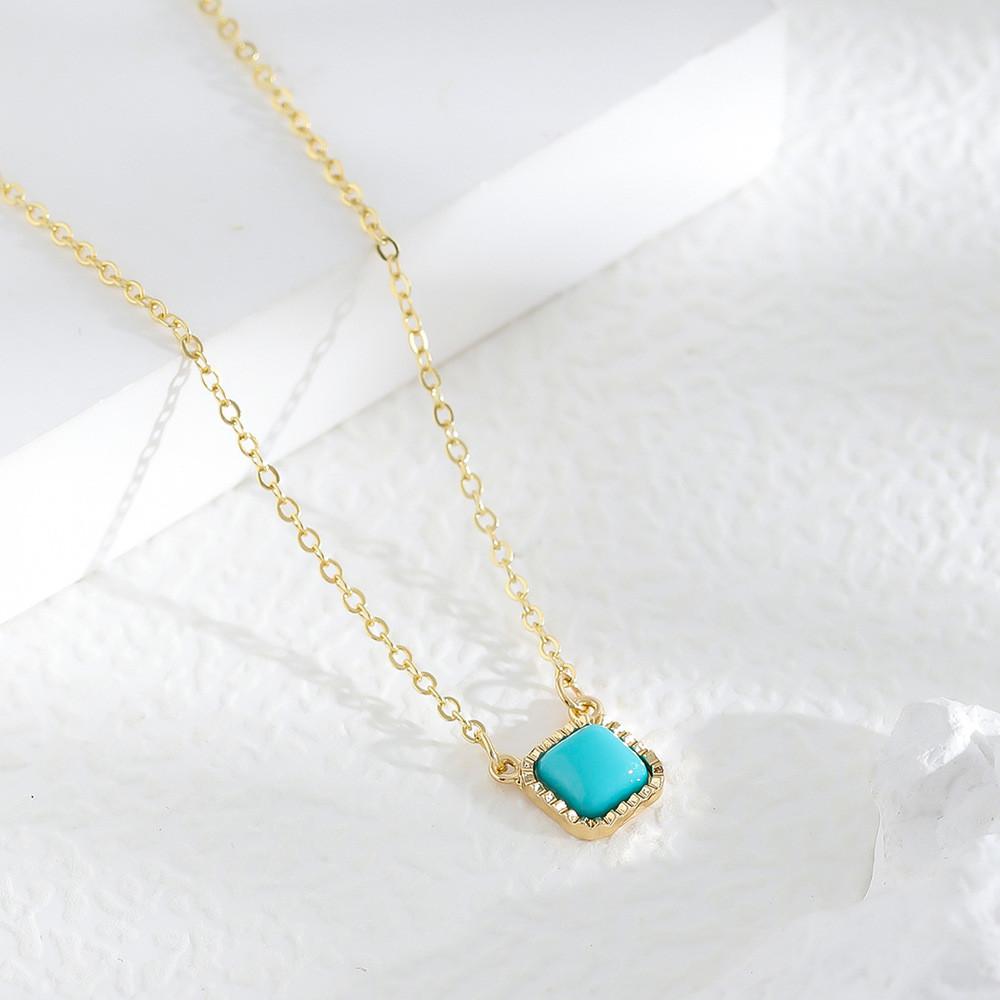 Minimalist Square Chic Pendant Necklace For Women Versatile Jewelry Fashion