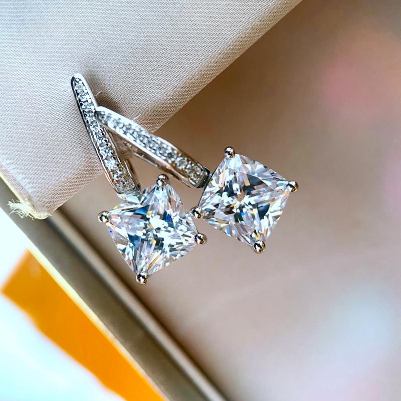 

Huitan Stylish Copper Color Drop Earrings Female Wedding Zircon Fashion Shiny Zirconia Pendant Accessories for Engagement Party