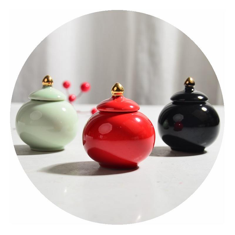 Small Ceramic Powder Salt Sealed Jar Gold-topped Round Balm Cream Bottle Tea Ceramic Jar