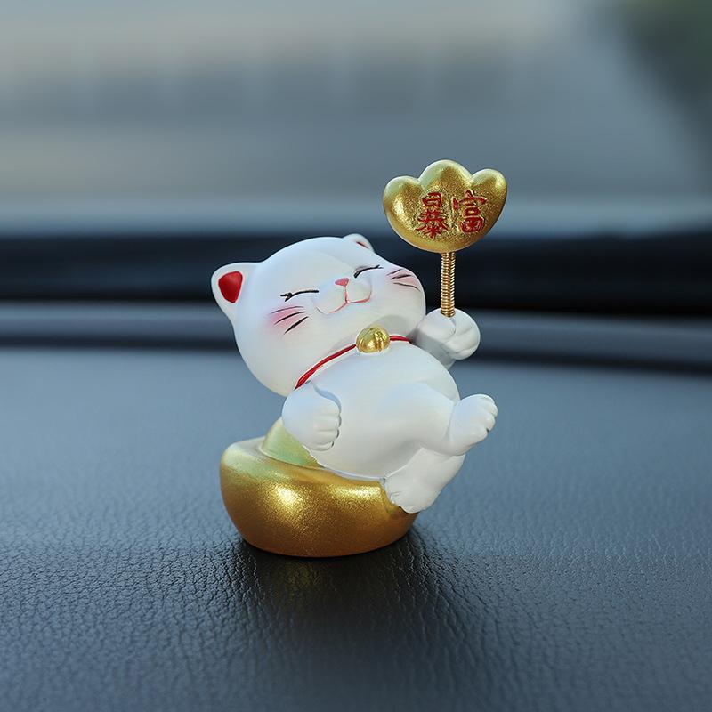 Fortune Cat Coin Spring Swing Creative Interior Cute Car Decoration Car In-vehicle Ornament