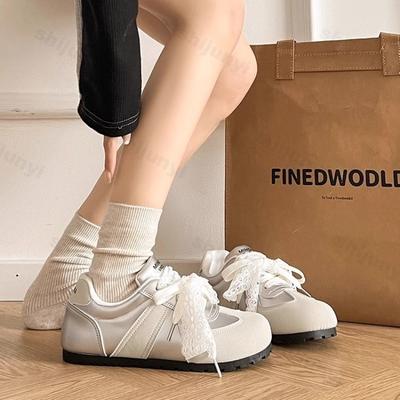Damen Freizeit Sportschuhe 2026 Frühling Neue Mode Rutschfest Schnürung Flache Schuhe Schnürung Outdoor Sneaker Silber Pendler Schuhe