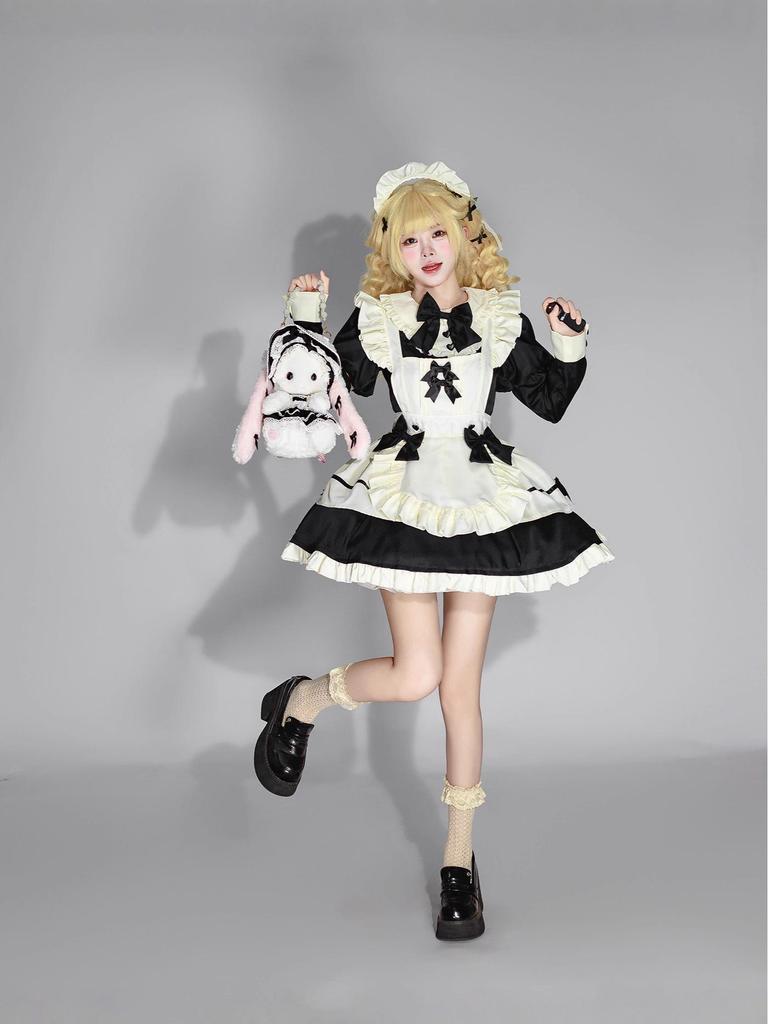 Elegant French Lolita Dress with Flutter Sleeves and Waist-Hugging Apron
