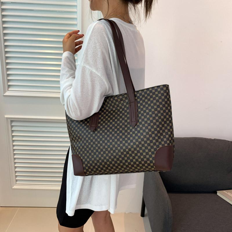 Stylish Pu Large Capacity Tote Bag For Women Casual Commuting Autumn Fashionable Design