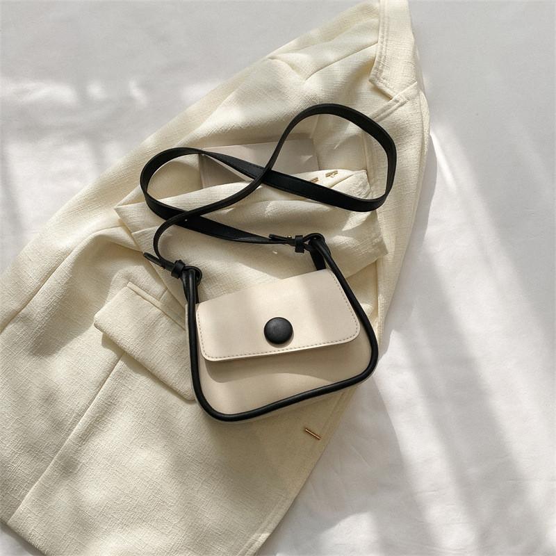 Stylish Korean Inspired Small Ladies Shoulder Bag In Trendy Colors For 2024 Spring