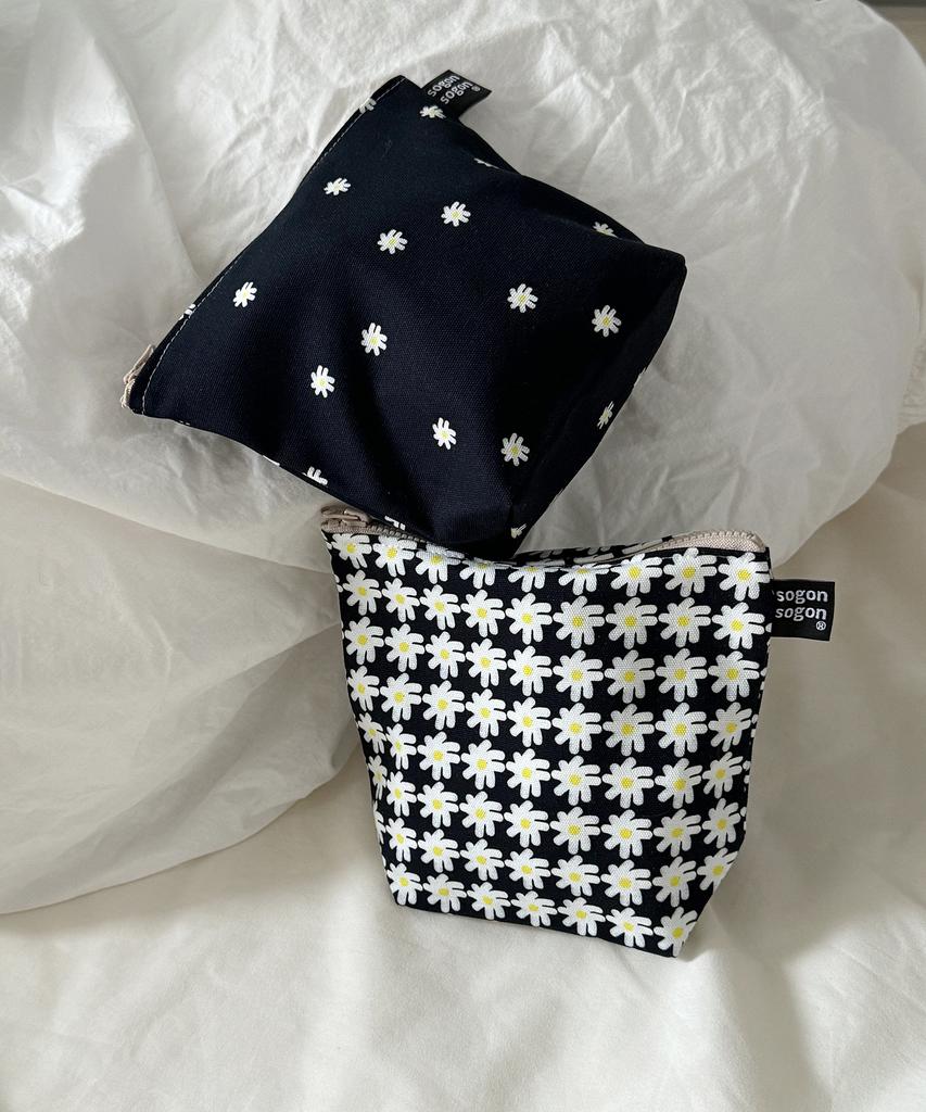 Sogonsogon White Flower Pouch W