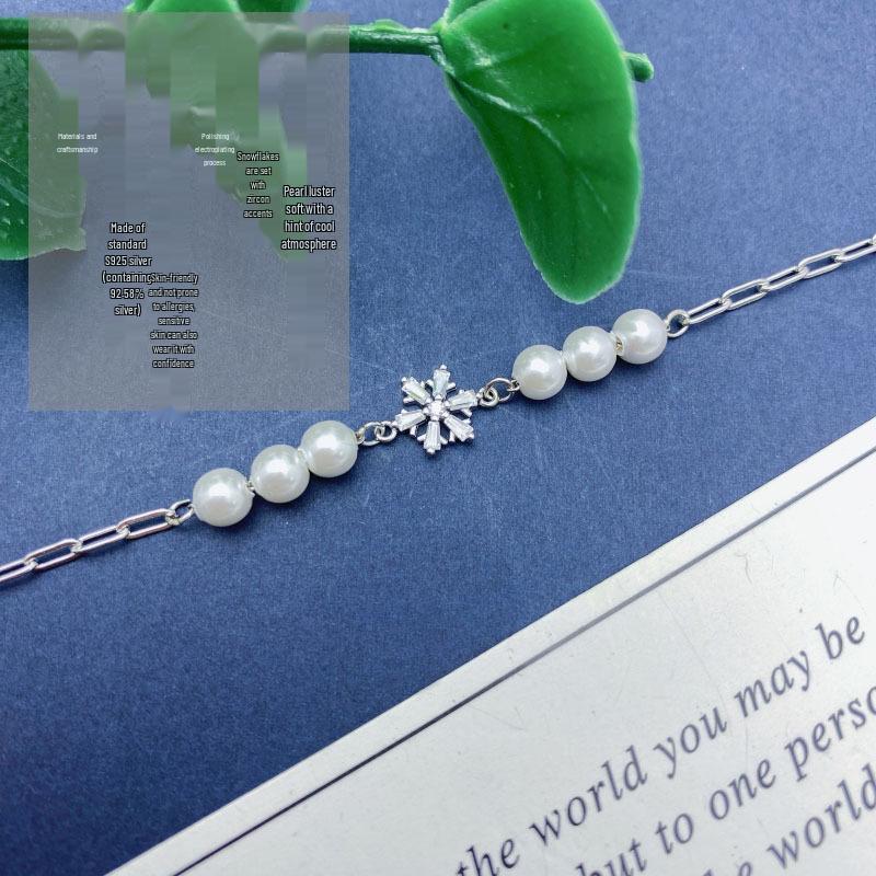 Sterling Silver Snowflake Women's Bracelet - Winter Soft Style, Exquisite Korean Gentle Fashion, Perfect Christmas Gift