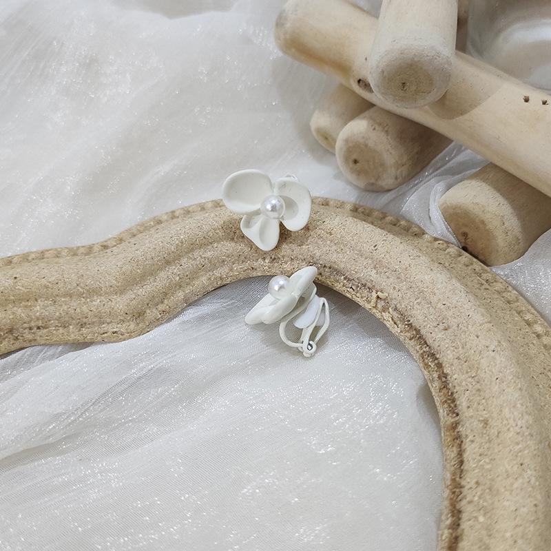 

Серьги-пусеты из серебра 925 пробы с жемчугом и цветами - Элегантный корейский стиль для женщин