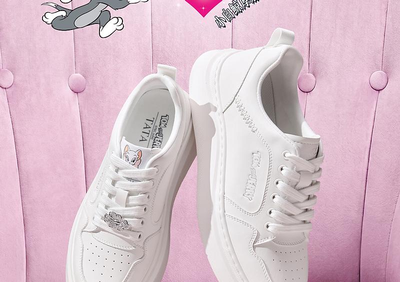 TATA/She's 2026 Autumn Shopping Mall Same Fashionable, Casual, Versatile Thick Soled Board Shoes