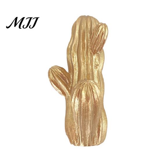 Resin Wall Hooks Cute Cactus Adhesive Hook, Nail-Free Strong Load-Bearing Hanger, Decorative Hangers Mount Organizer for Kitchen Towels Keys