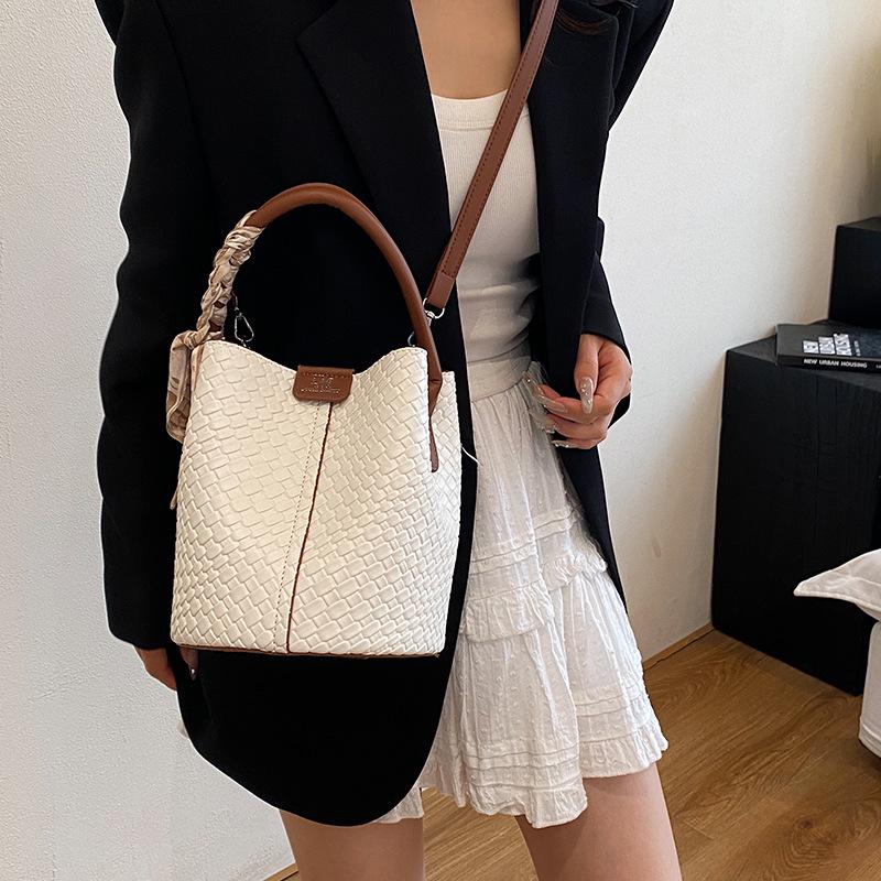 

2025 Роскошная женская сумка-ведро кроссбоди большой вместимости