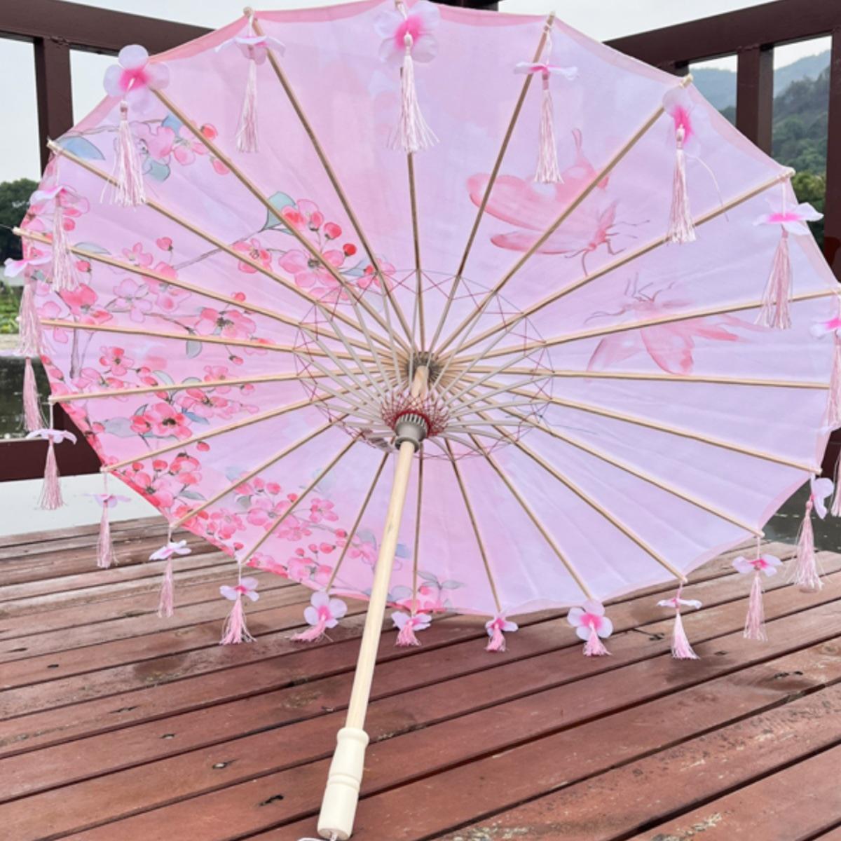 

Ancient Style Silk Petal Tassel Umbrella for Women s Hanfu Dance and Runway Performance 70cm - Half Coverage