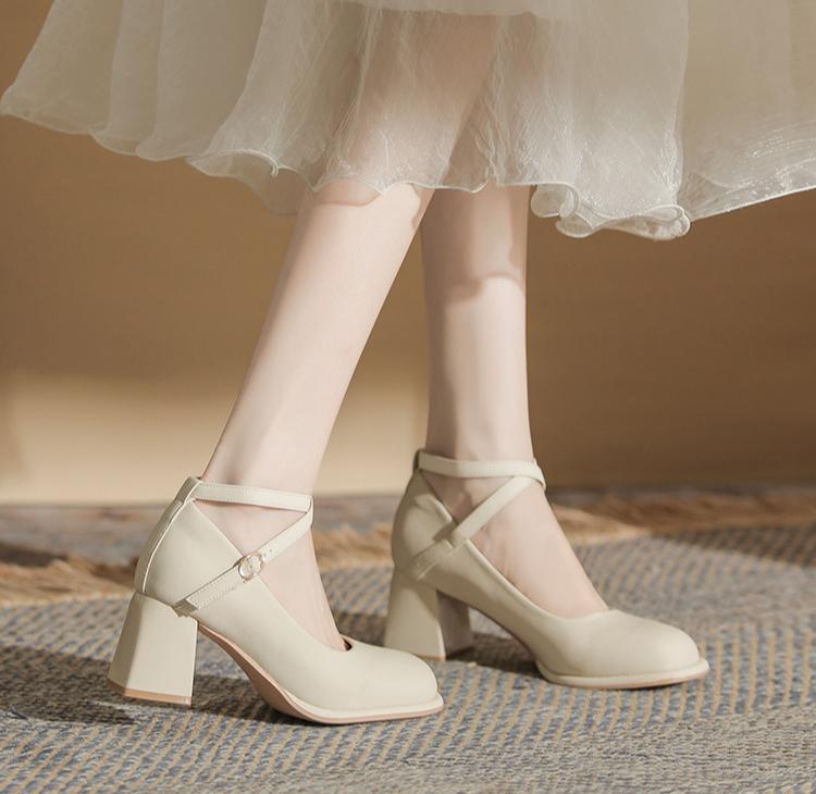High Heels for Women 2025 New Cross Buckle Strap High Heels Thick Heel Retro Single Shoes French Mary Jane Shoes Women's pumps