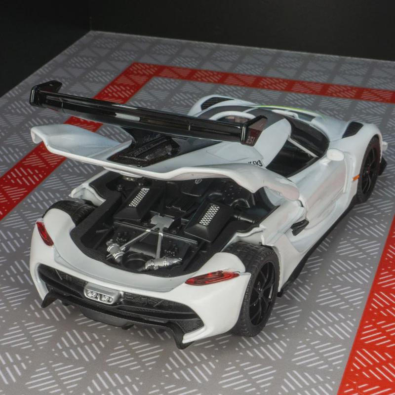 Zhongyuanxing 21019 Alloy Supercar Model: Pull-Back Toy with Sound, Light, and Metal Doors for Kids.