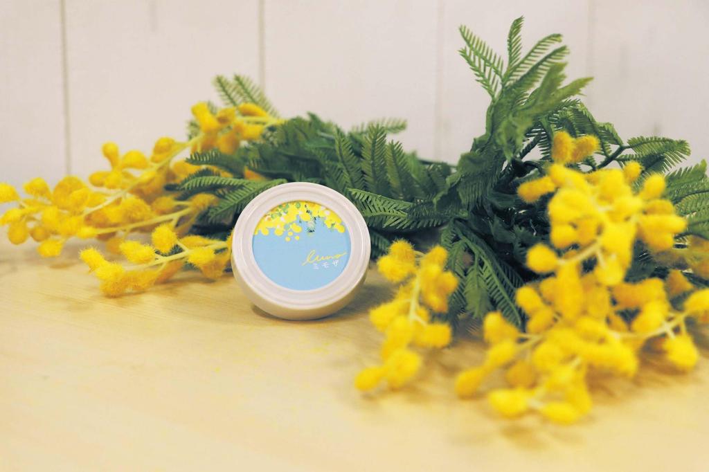 Carmate H1812 LUNO for Cars, Mimosa, Soft Cuddling Mimosa Scent, Air Conditioner