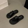 Niche High-end Flip-flops Women's Summer Outer Wear 2025 New Simple and Fashionable Toe Beach Cool Slippers