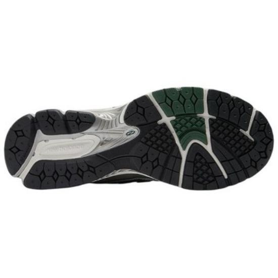 New Balance 1906R Silver Metallic Nightwatch Green M1906REU