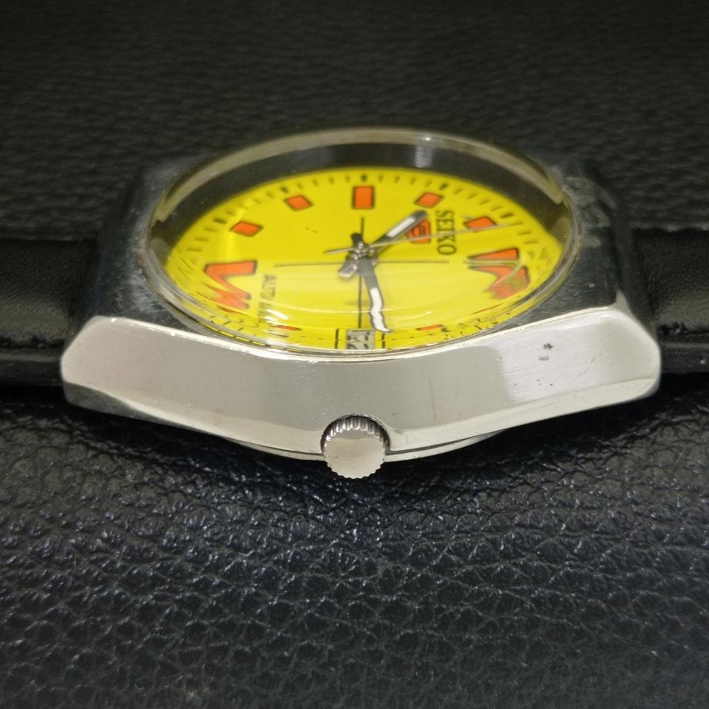AUTOMATIC VINTAGE SEIKO 5 JAPAN 6309A MENS YELLOW COLOR DIAL WATCH A702738-1 R210-a702738