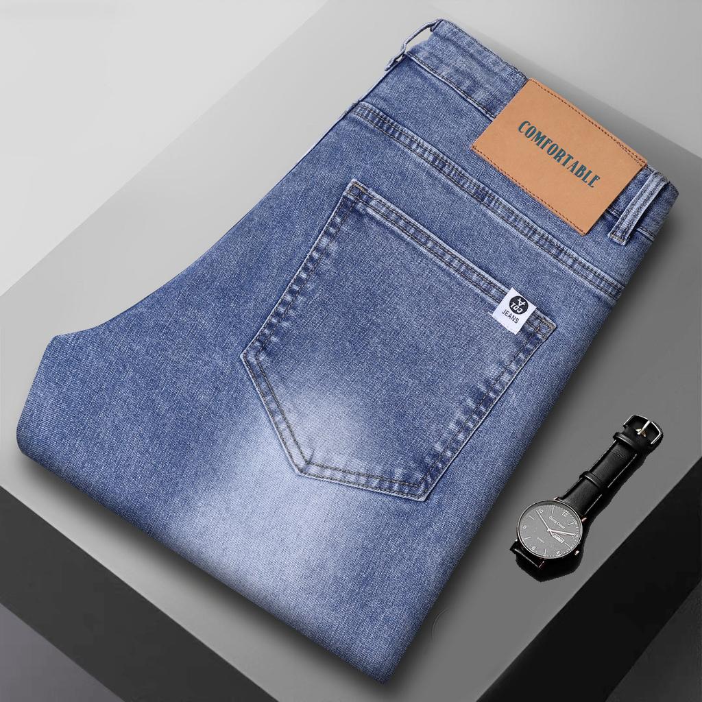 Neue Sommer-Tencel-Herrenjeans: Hochwertige, gewaschene, entspannt geschnittene, schmal gerade, vielseitige Jeans für Herren