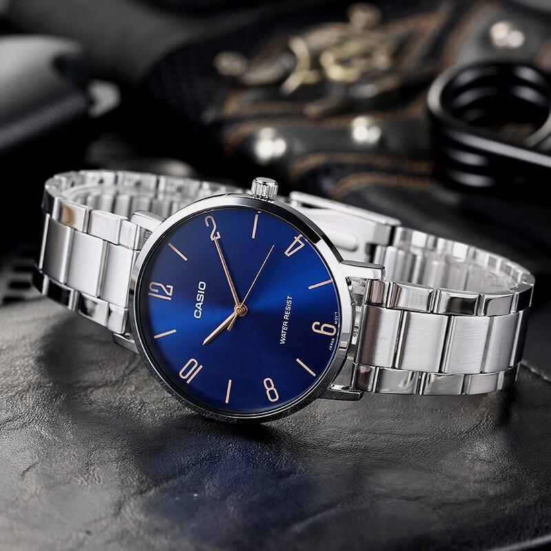 Casio CASIOSTANDARD Series Classic Simple Exquisite Fashion Blue Waterproof Quartz Movement Stainless Steel Strap Japanese and Korean MTP-VT01D-2B2