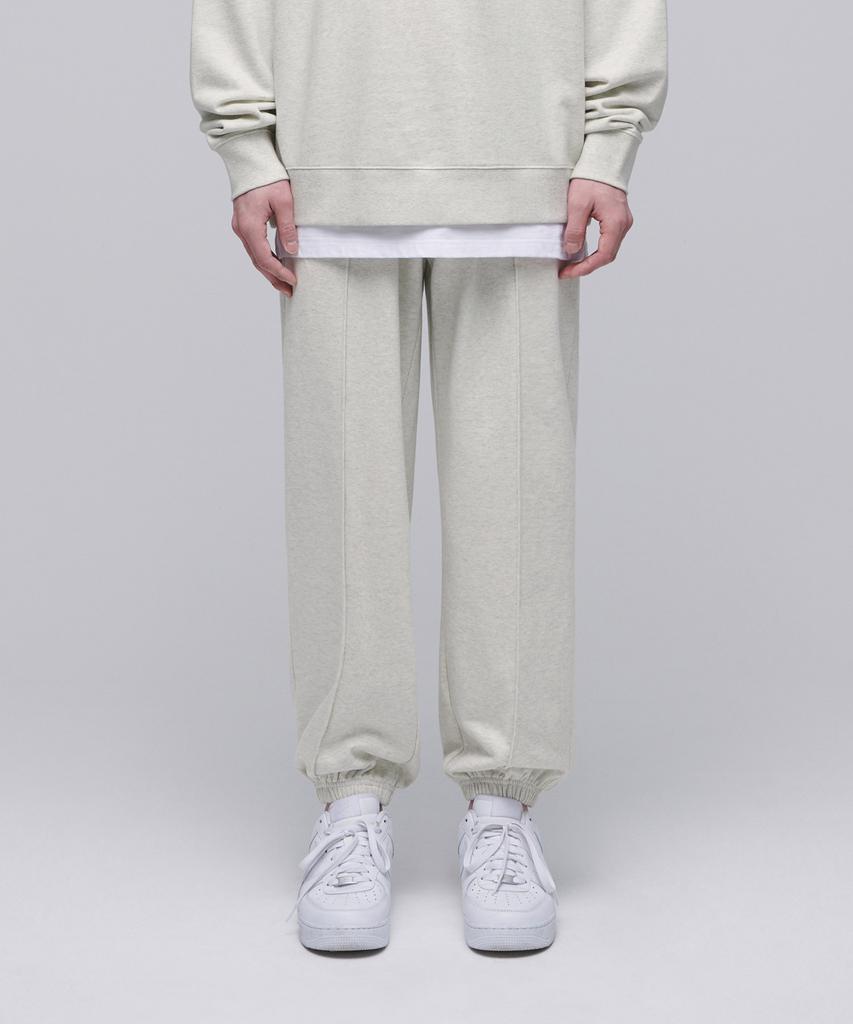 MUSINSA STANDARD Pin Tuck Wide Sweatpants [Oatmeal]