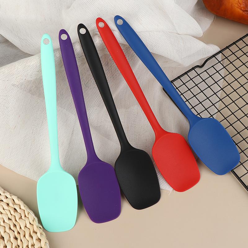 4Pcs/Set Non Stick Heat-Resistant Silicone Spatula Set Kitchen Utensils With Cream Scraper For Cooking Mixing Baking Tools