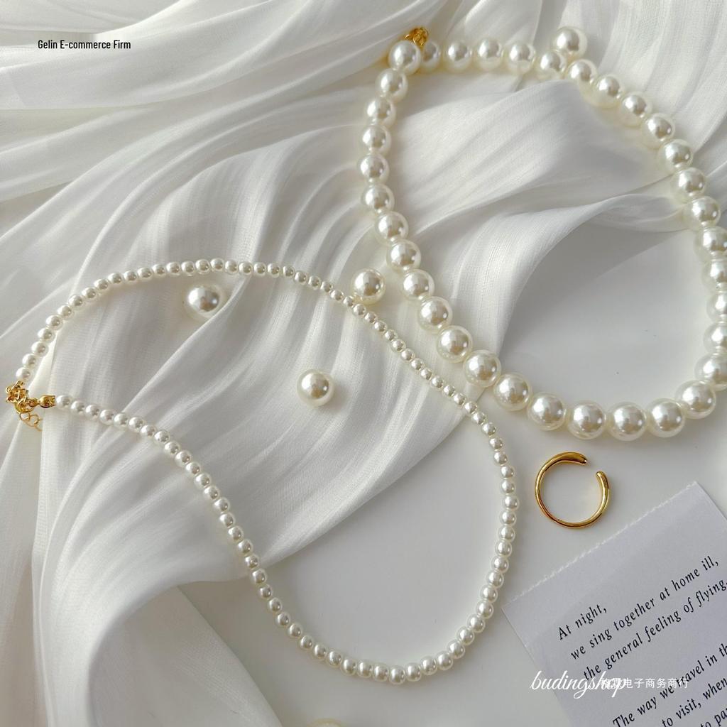 Beige Pearl Necklace Prop: Nail Art, Jewelry & Cosmetics Photography Background Decoration