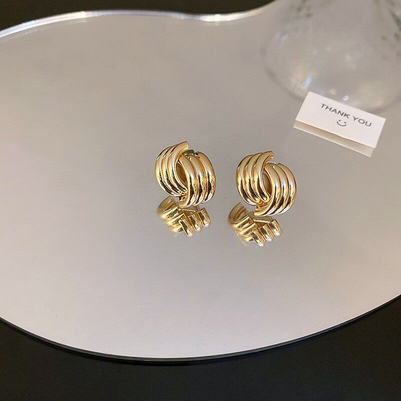 Fashion Multilayer Ring C- Shaped Stud Earrings for Women Minimalist Minority Design Earrings Fashionable Earrings Accessible Luxury Fancy