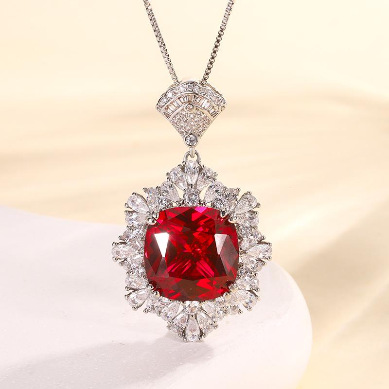 Jewelry Simulation Red Corundum Fat Blue Spinel Pendant Set 14 * 14-12 * 12