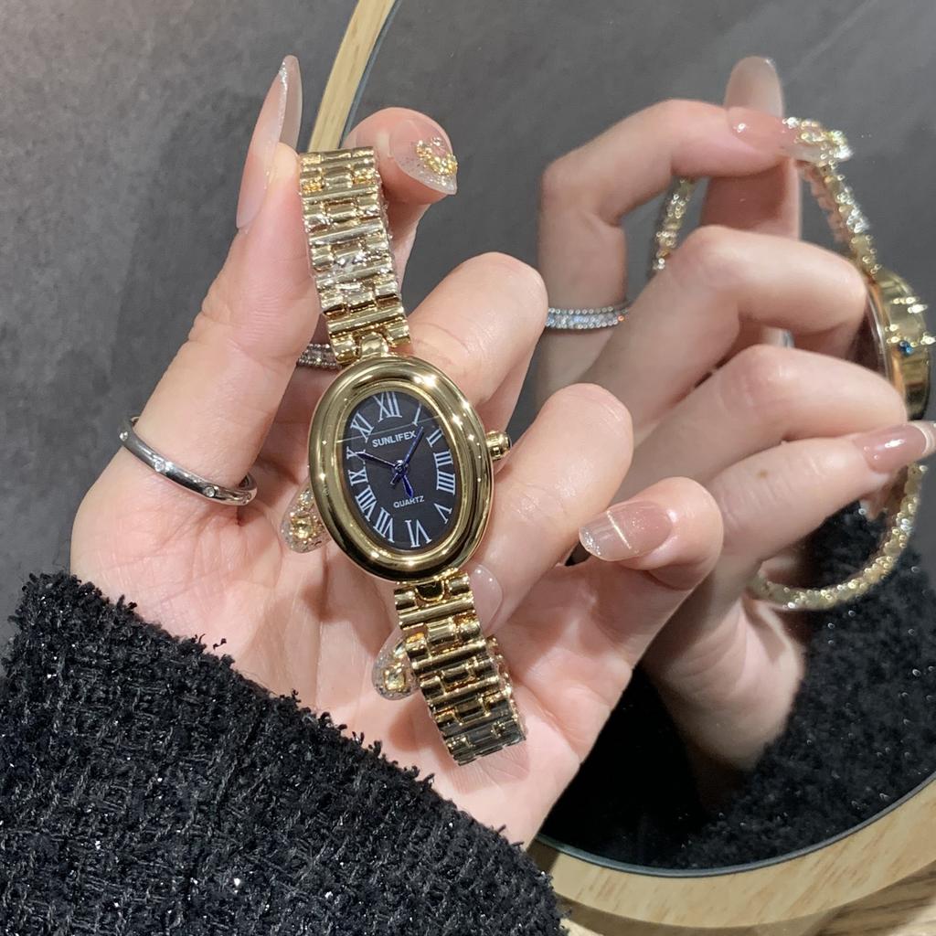 Bathtub Bracelet Exquisite Watch Women'S Temperament Fashion High Sense Personality Niche Design Quartz Watch