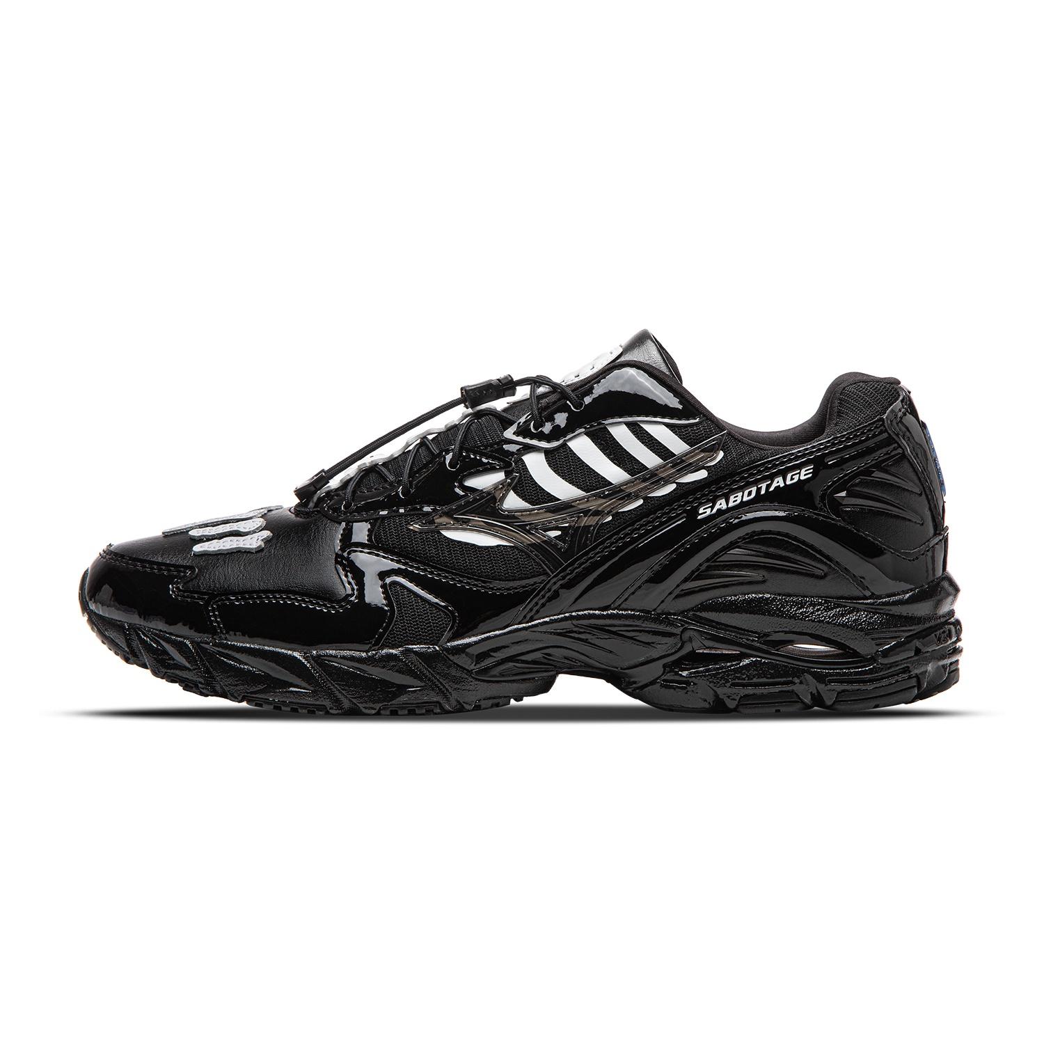 Mizuno x SBTG Wave Rider 10