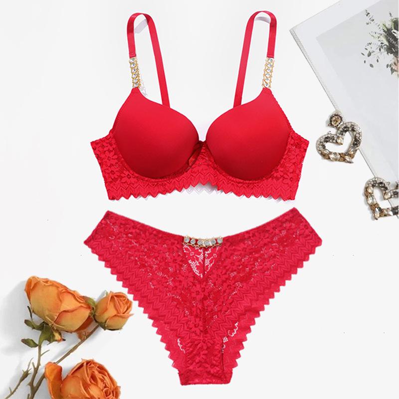 "Women's Off-Shoulder Lace Bra Set: Sexy Gathered Bra, Diamond Metal Chain Straps, Semi-Transparent Briefs."