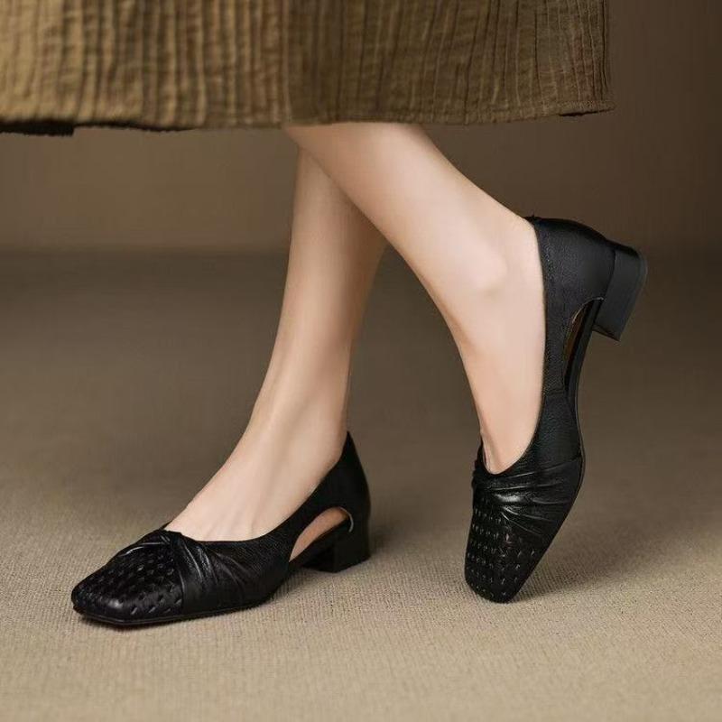 Women's  Sweet Bowtie Decoration Hollow-out Slip-on Summer Pumps Thick Med Heel OL Style Daily Dress Heels Shoes