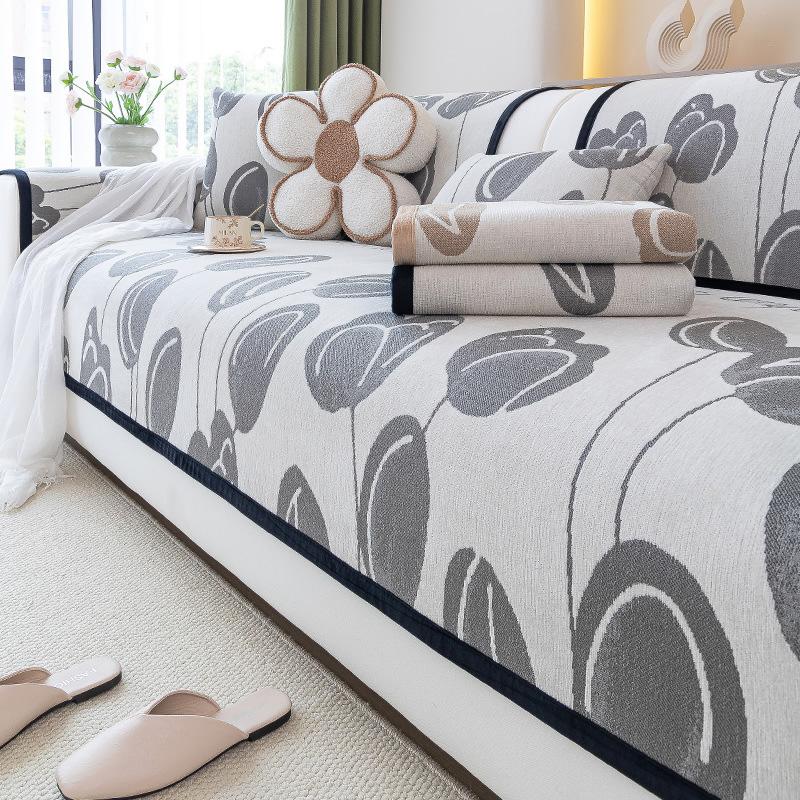 

Chenille Four Seasons Universal Nordic Style Light Luxury Fabric Sofa Cover Retro Multi Functional Anti Slip Sofa Cover Mat 70x70cm сірий