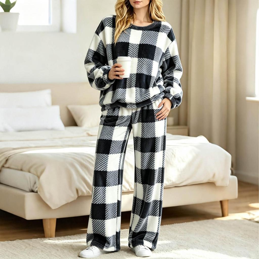 Women's Casual Plush Pajama Set, Cozy Sleepwear for Home Relaxation