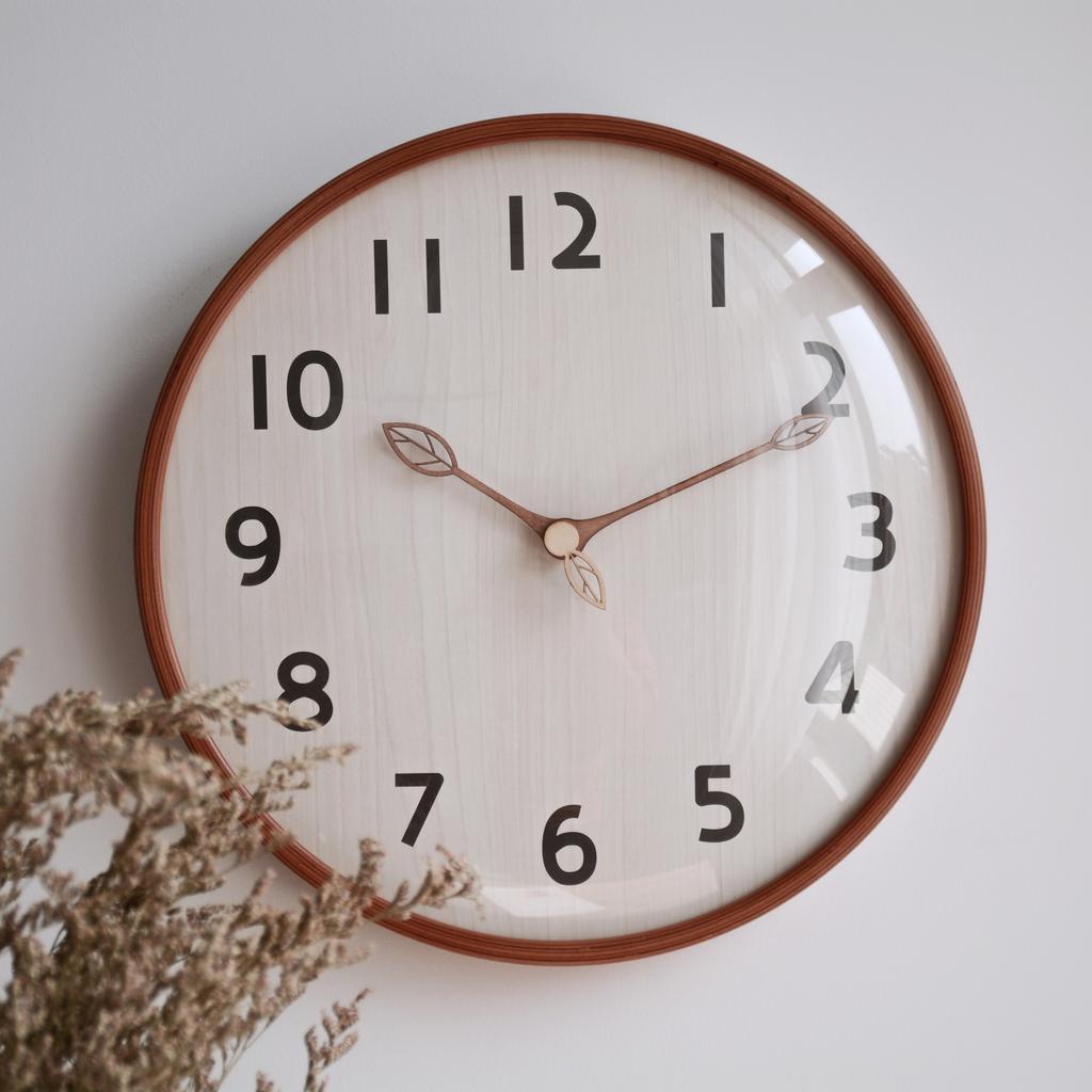 12inch Ultra-Quiet Wooden Wall Clock Nordic Style Simple Home Bedroom Leaf Pocket Watch for Living Room Wooden Wall Clocks