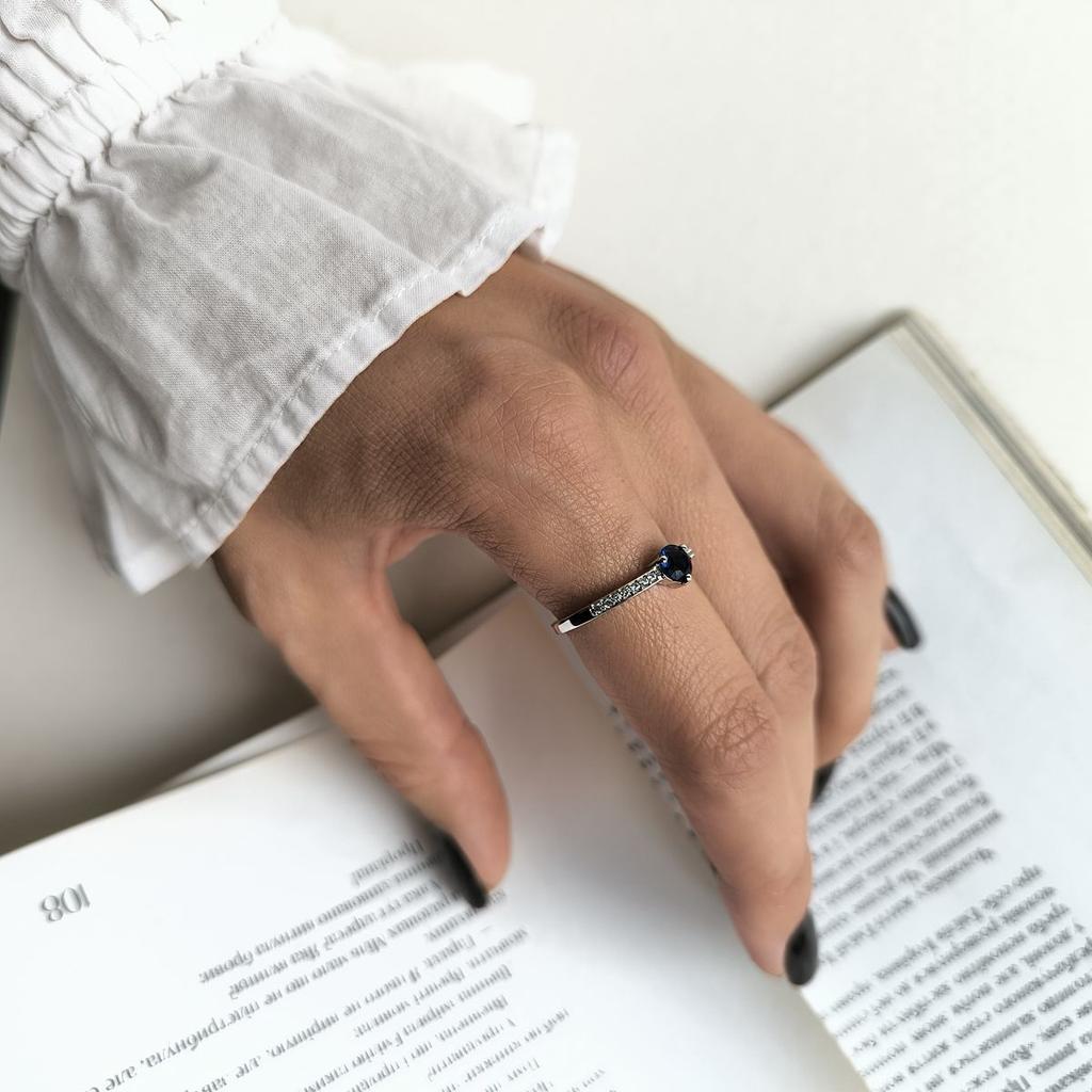Серебряное кольцо с сапфиром nano 0.536ct, вес изделия 1,9 гр (2189053)