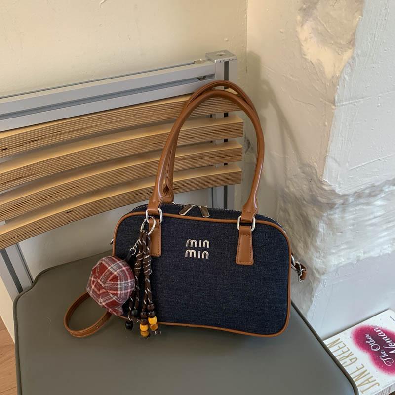 

2025 casual retro texture simple small square bag fashion trend new bag women s autumn and winter shoulder messenger bag Without pendant синий