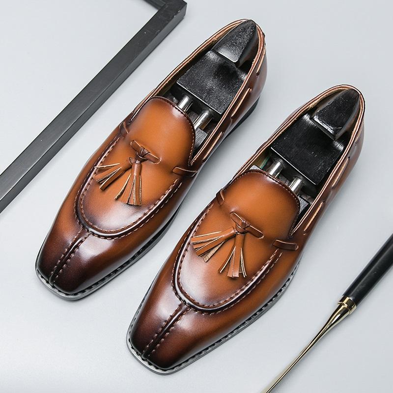 Luxury Designer Gentleman New Tassel Splice Patent Leather Casual Shoes Formal Wedding Dress Homecoming Footwear Zapatos Hombre