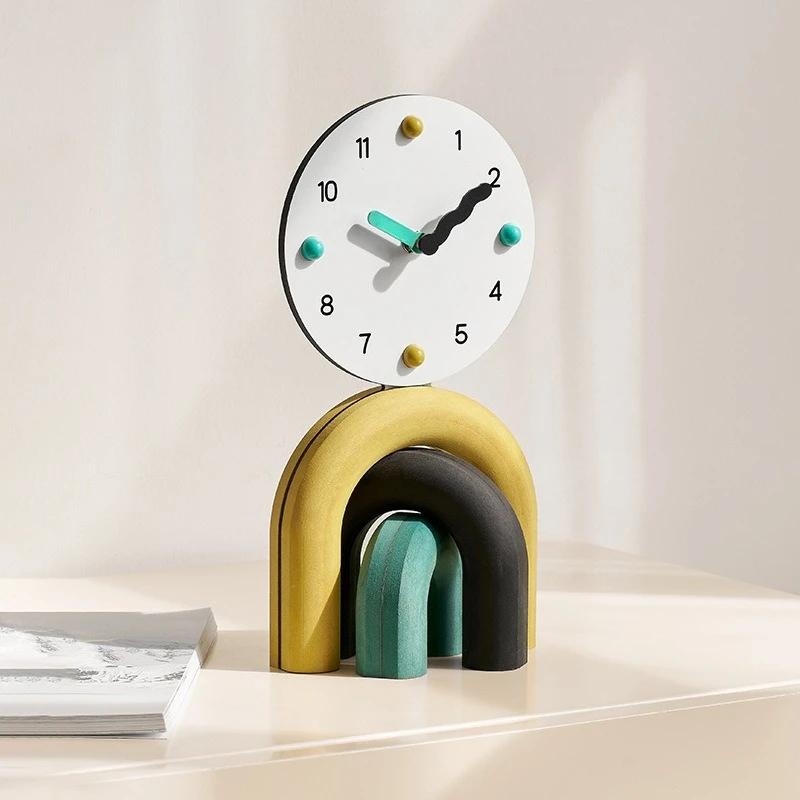 Minimalist Creative Table Clock, Decorative Ornament for Living Room TV Cabinet Entryway